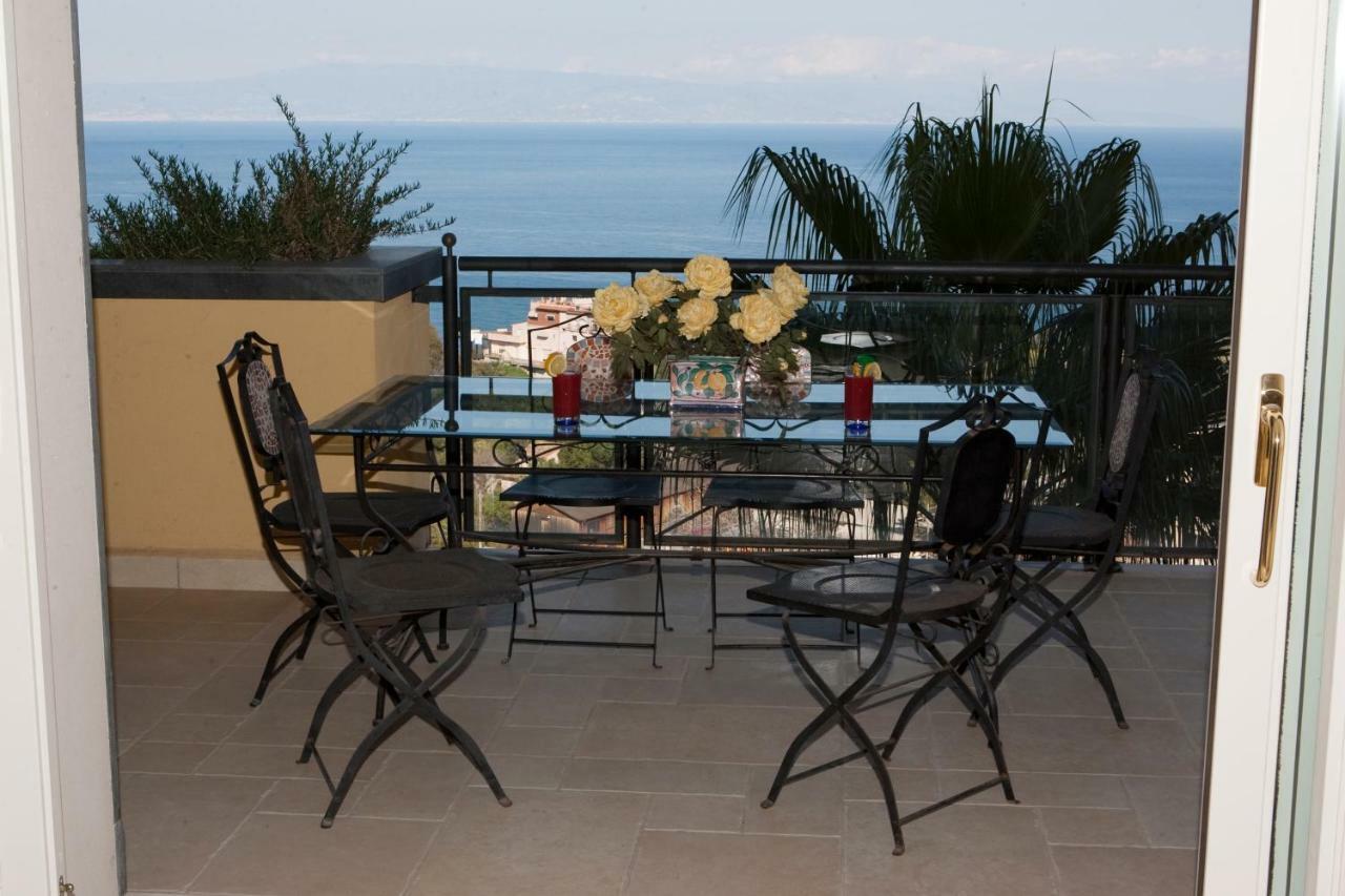 Holiday home Seaview - Holidays Taormina