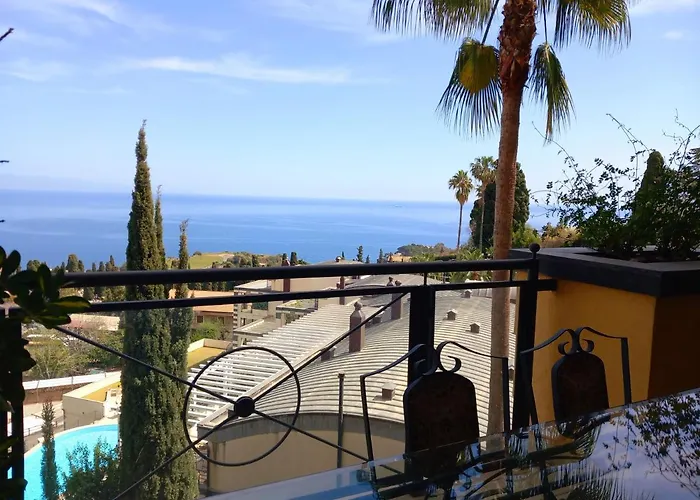 Taormina Seaview Apartment - Taormina Holidays